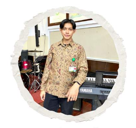 Andreas Krisna Putra W, S.Sn.